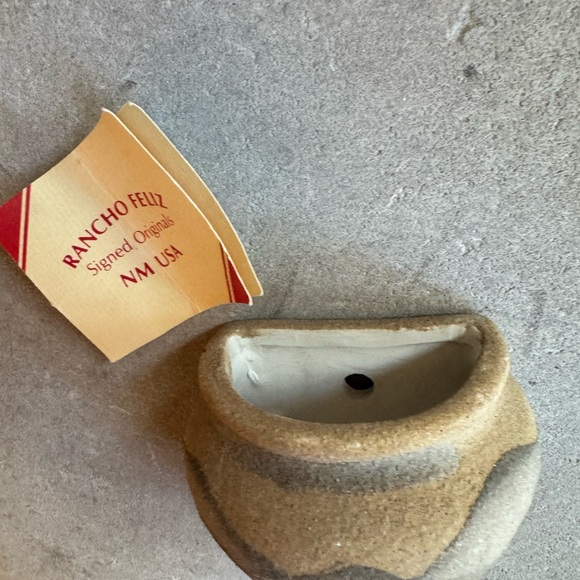 Vintage Rancho Feliz‎ Navajo Indian Small Sand Art Wall Pocket/Vase - Picture 2 of 4